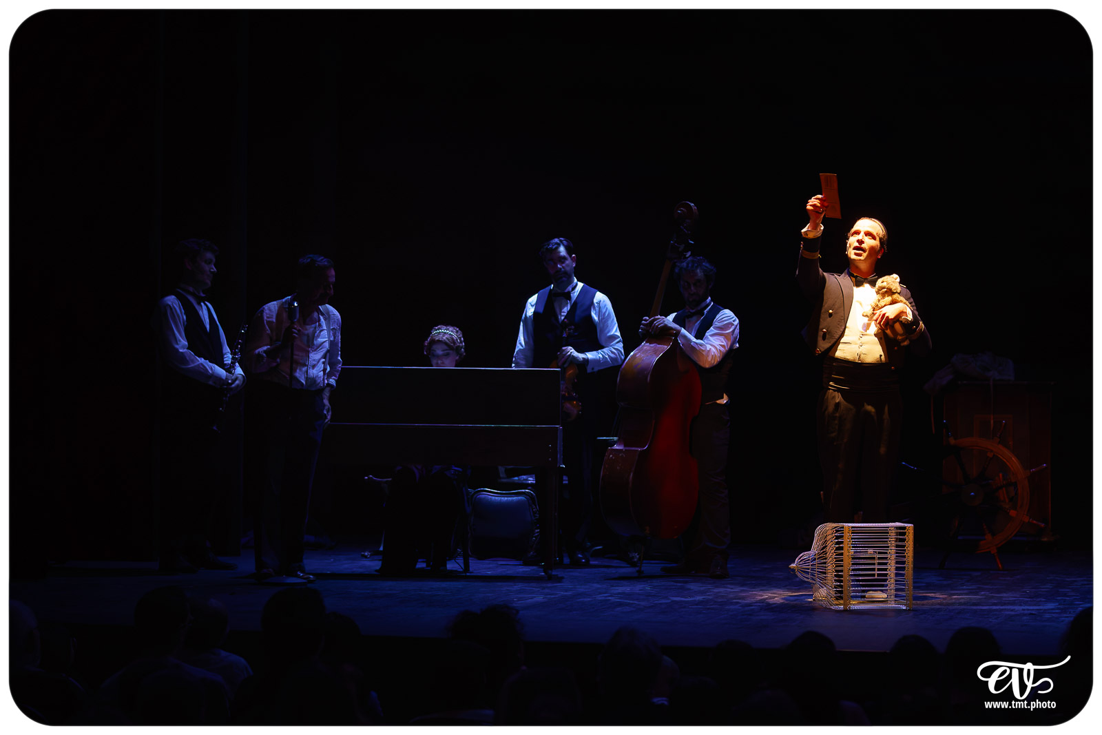 TITANIC (LES MOUTONS NOIRS)